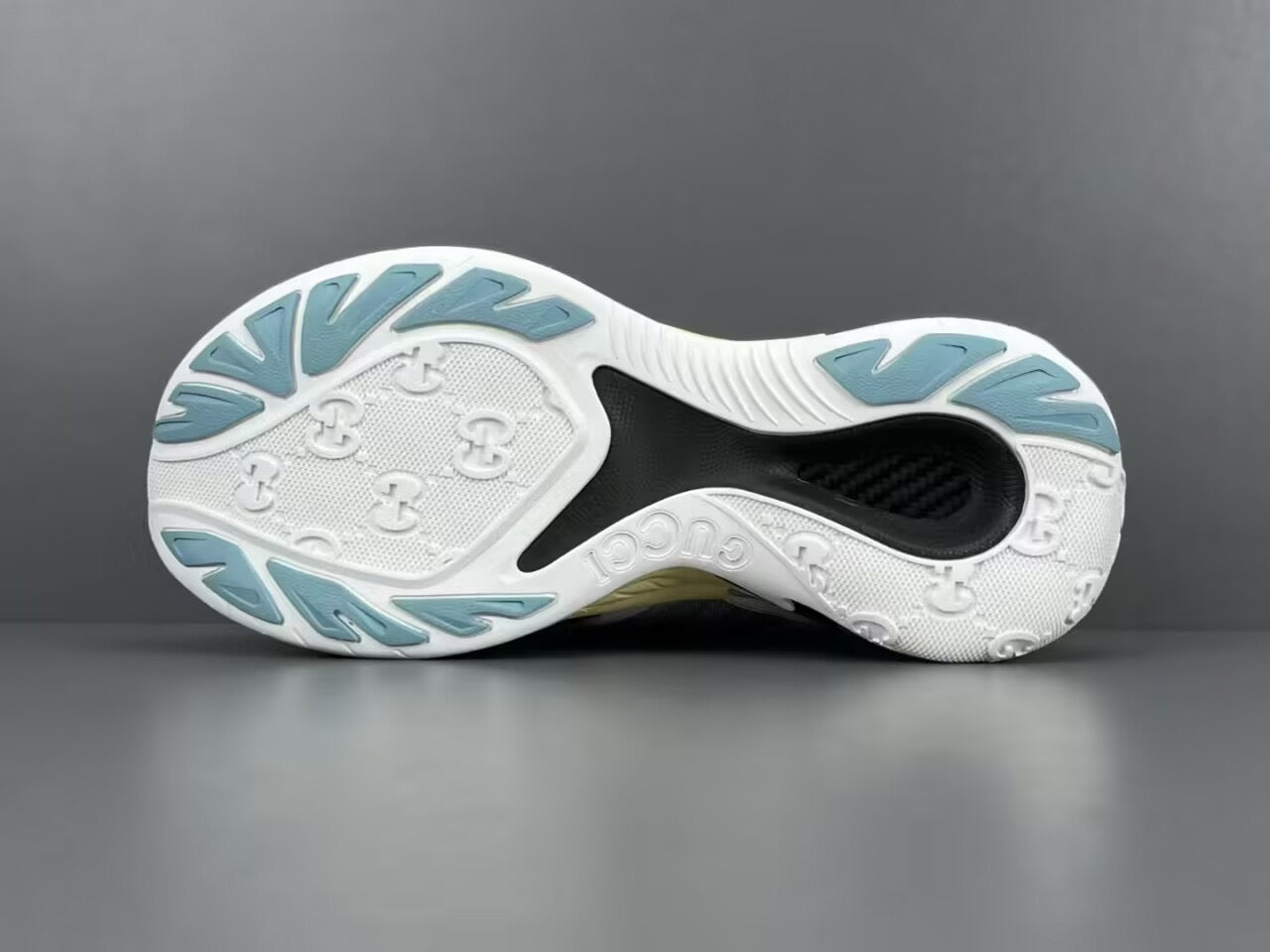 Gucci 2.0 trainer in multicolor